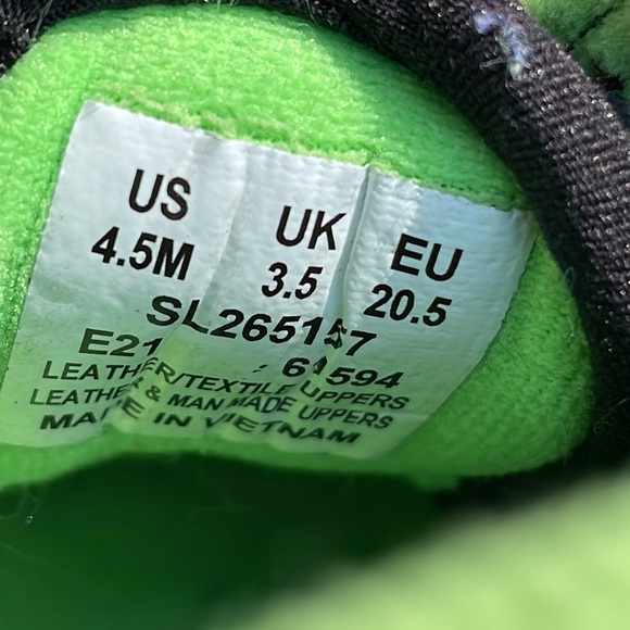 Saucony Baby Jazz  Low Pro in Gray/Neon Green Size 4.5 - Picture 6 of 10